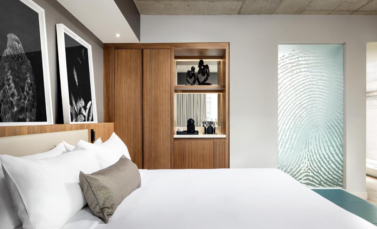 Humaniti Hotel Montreal, Autograph Collection Экстерьер фото