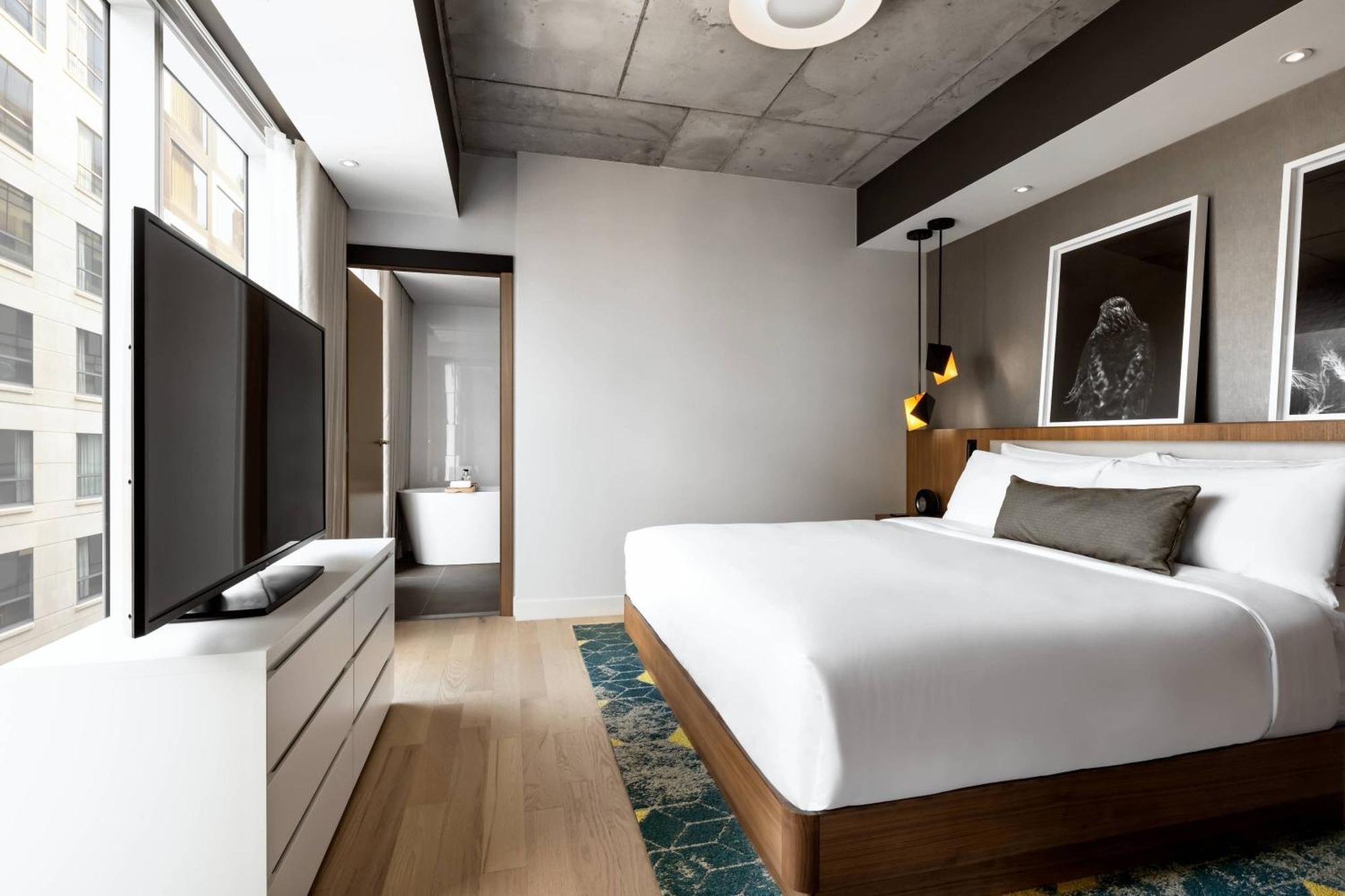 Humaniti Hotel Montreal, Autograph Collection Экстерьер фото